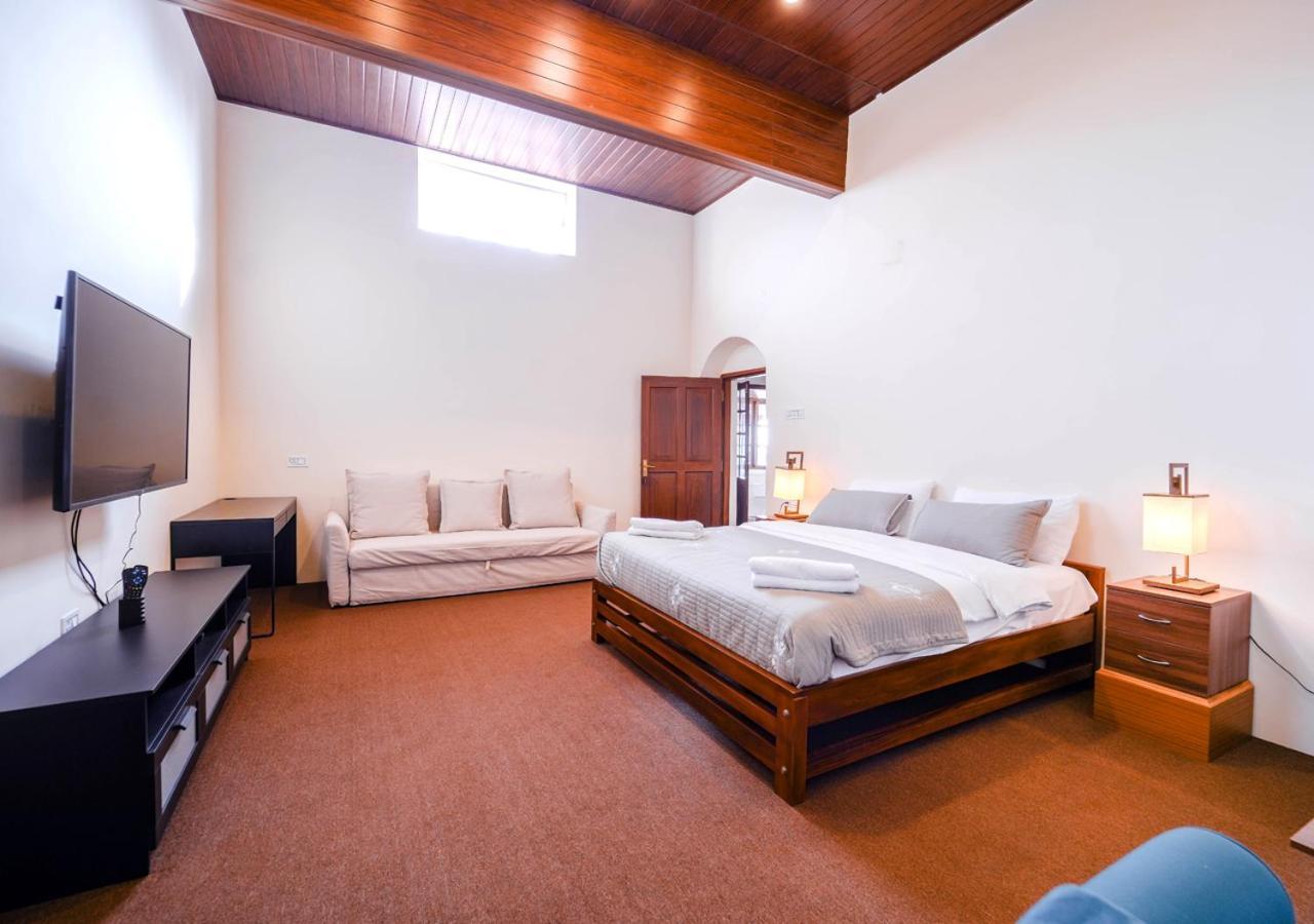 Lauriston Ooty Town Heritage Bungalow By Voye Homes Extérieur photo